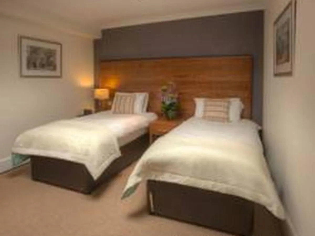 The Boleyn Hotel Staines-upon-Thames
