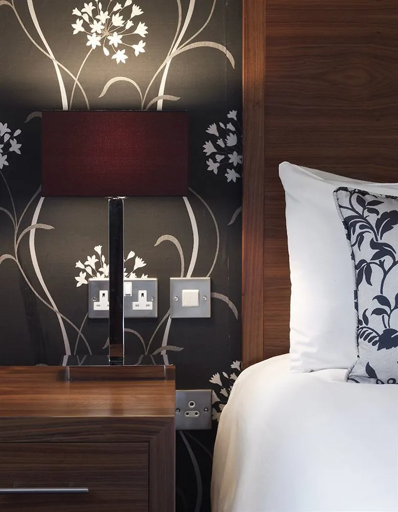 The Boleyn Hotel Staines-upon-Thames