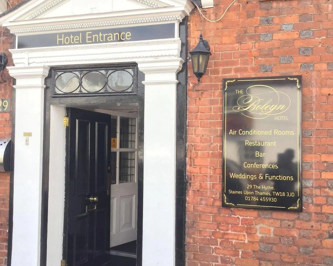 ***  The Boleyn Hotel Staines-upon-Thames United Kingdom