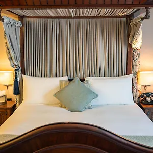 Hotel The Red Lion, Hillingdon