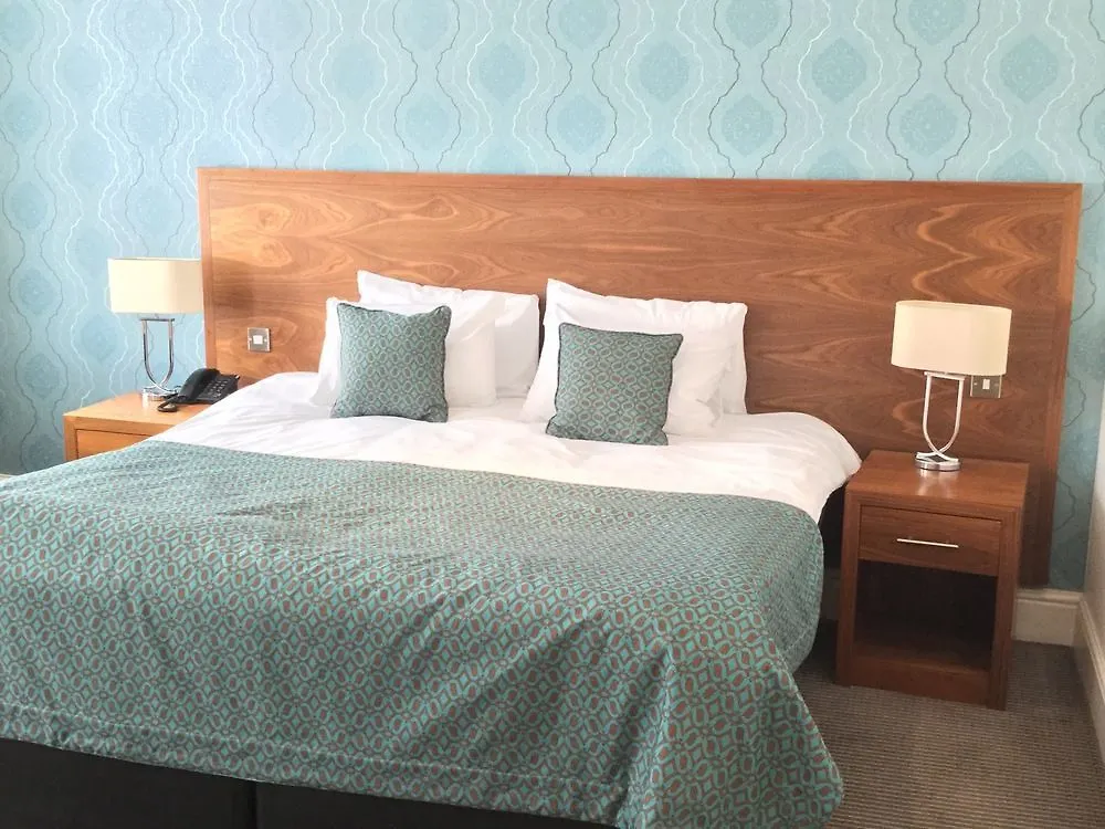 The Boleyn Hotel Staines-upon-Thames
